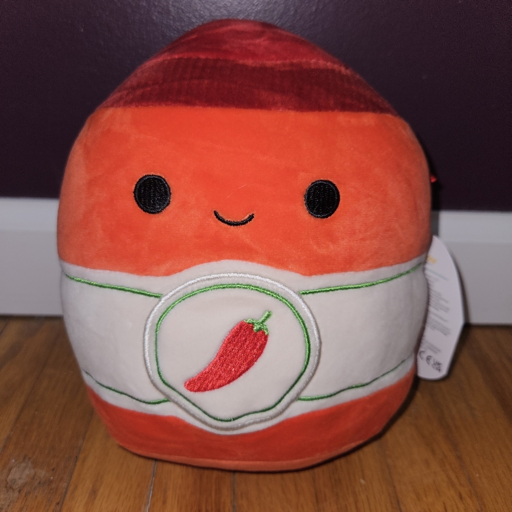 NWT Squishmallows Illia The Hot Sause Siracha Bottle 7.5"